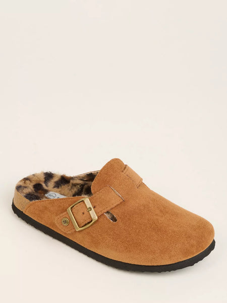 Chestnut Buckle Slipper