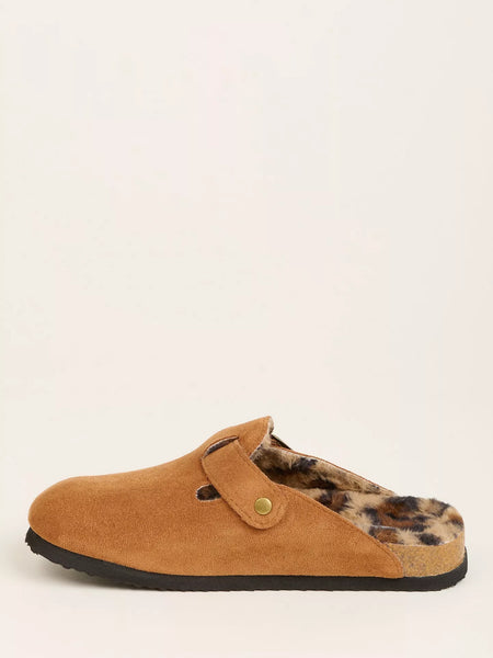 Chestnut Buckle Slipper