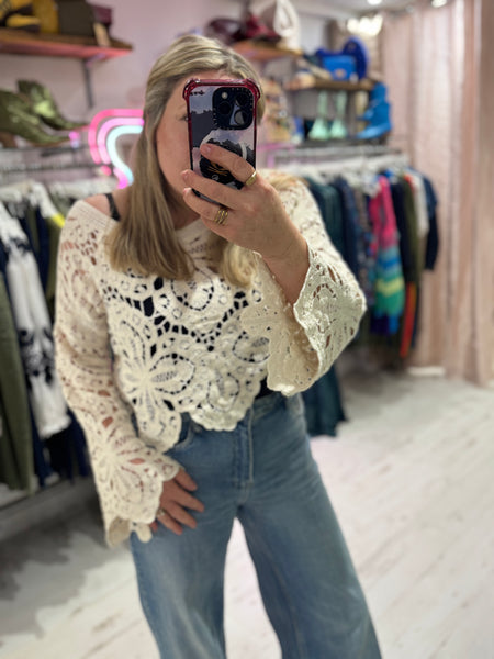Crochet Long Sleeved Cropped Top | Cream