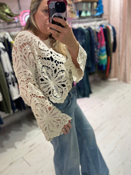 Crochet Long Sleeved Cropped Top | Cream