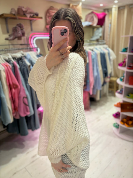 Knitted Heart Oversized Jumper | White