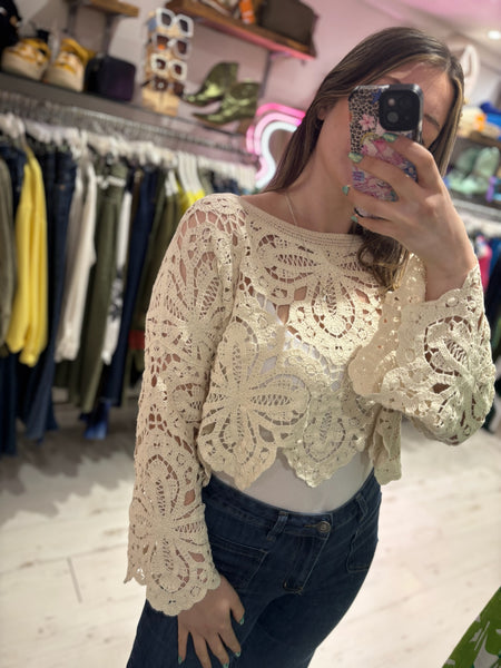 Crochet Long Sleeved Cropped Top | Cream