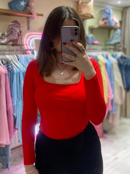 Basic Long Sleeved Square Neck Top | Red