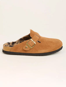 Chestnut Buckle Slipper