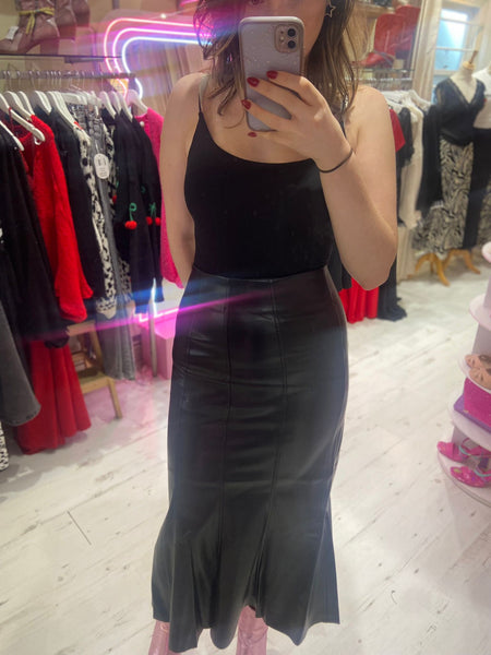 Faux Leather Mermaid Shape Midi Skirt | Black