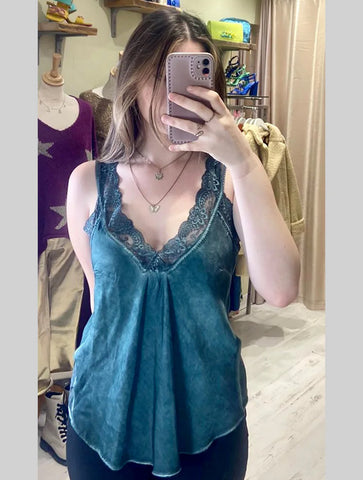 Layla Lace Silky Camisole | Dark Emerald